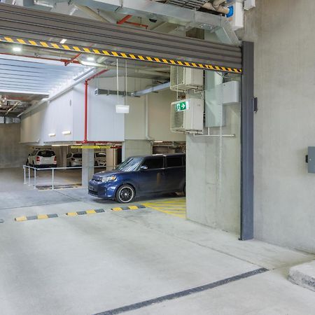 Punthill Essendon North Aparthotel Melbourne Exterior photo