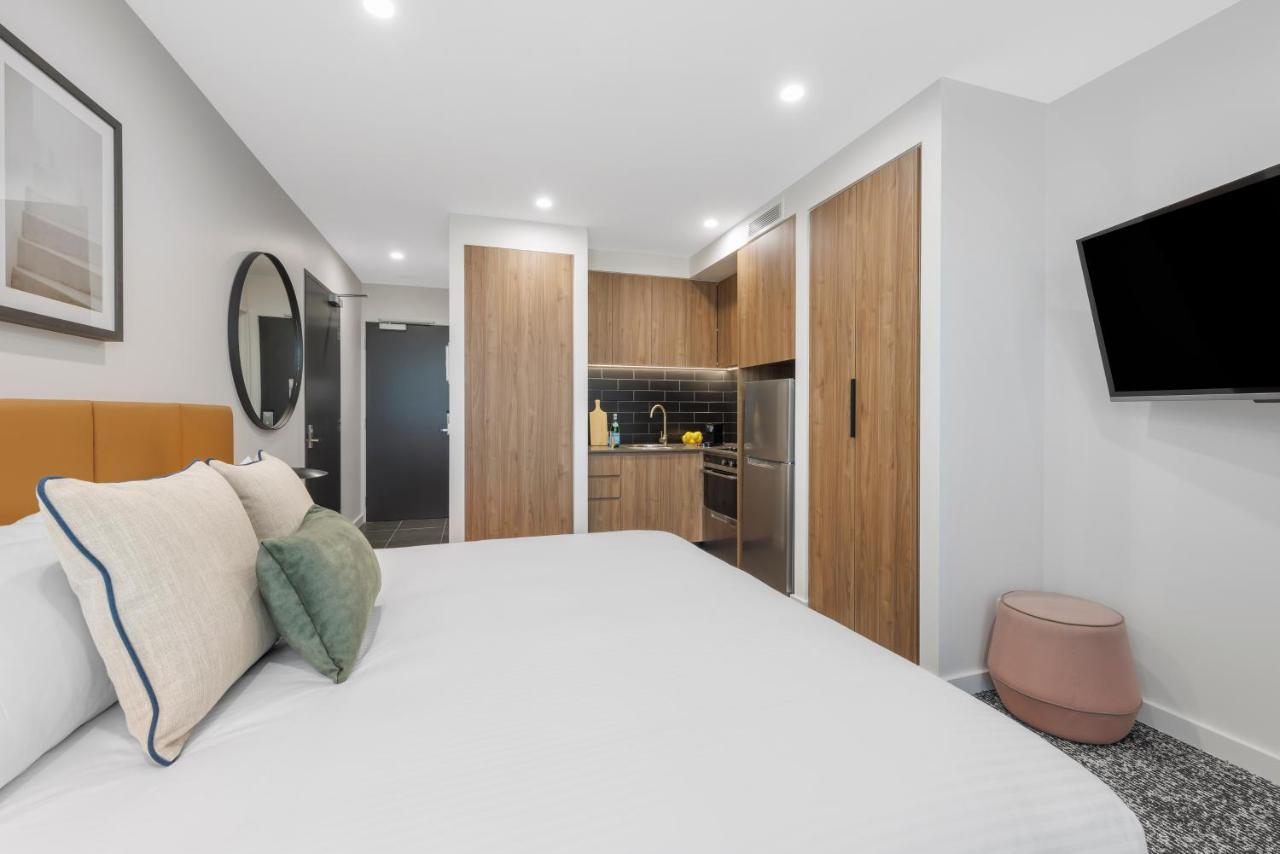 Punthill Essendon North Aparthotel Melbourne Exterior photo